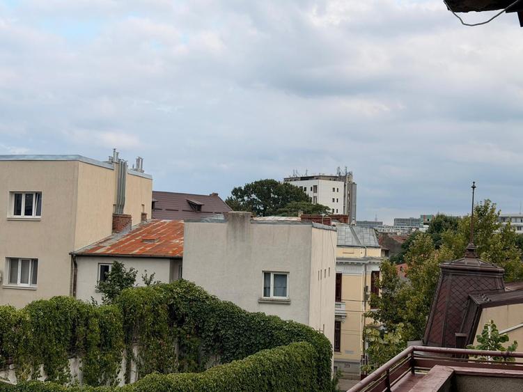 Apartament cu 3 camere circular în Unirii