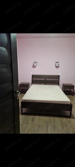 Apartament cu 3 camere semidecomandat în Florești
