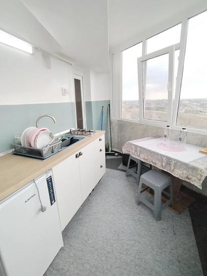 Apartament cu 3 camere decomandat în Obor