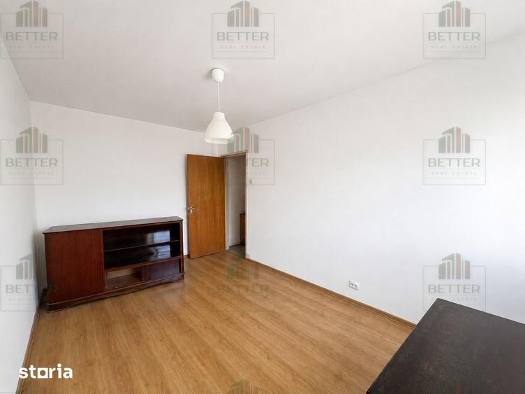 Apartament cu 3 camere decomandat în Berceni