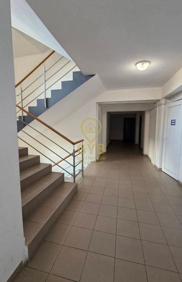 Apartament cu 3 camere decomandat, mobilat în Nufărul