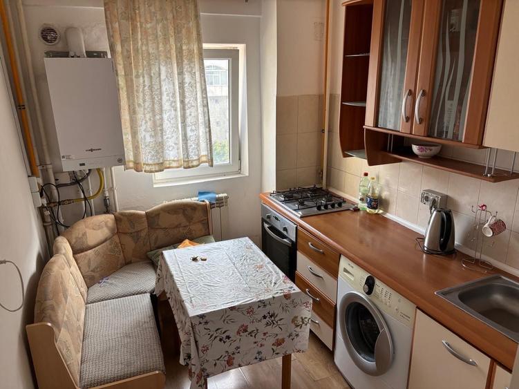 Proprietar, inchiriez apartament cu 2 camere zona Garii, strada Silvestru Strapungere - 3