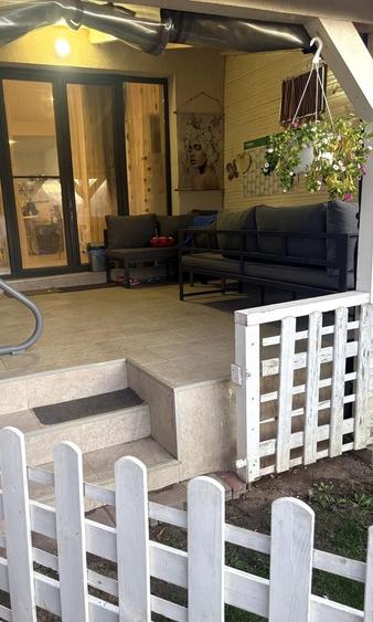 Casă cu 3 camere în Dumbrăvița
