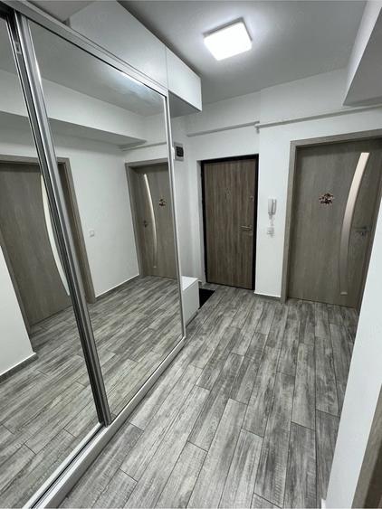 Apartament cu 2 camere decomandat în Hlincea