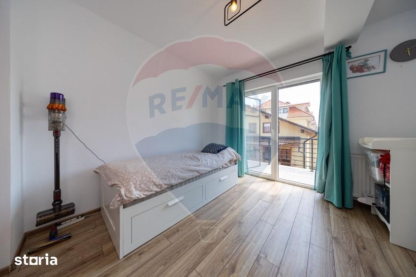 Apartament cu 3 camere în Tractorul