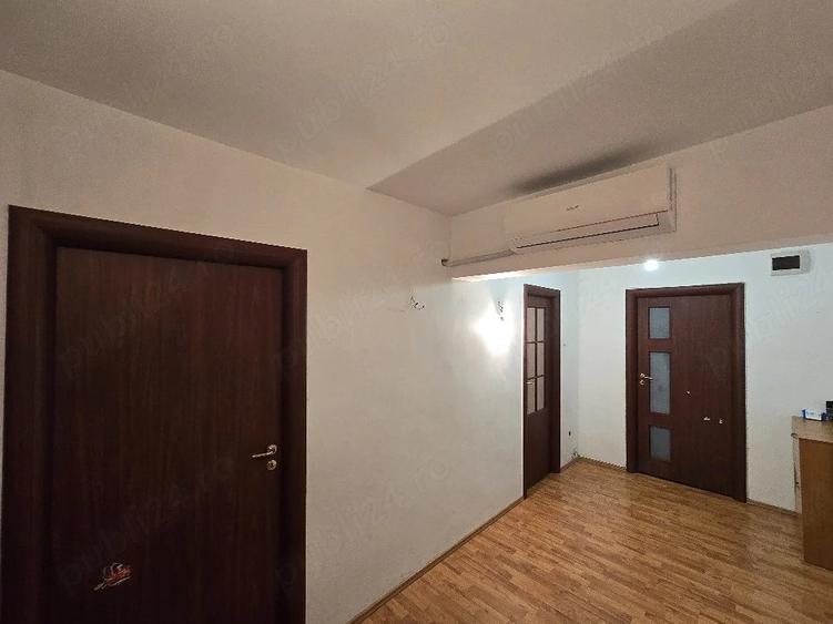 Apartament cu 3 camere decomandat în Sud
