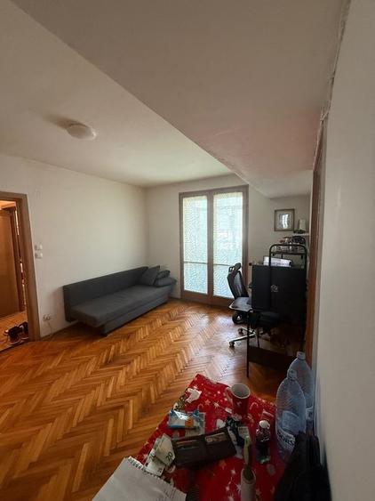 Apartament cu 2 camere semidecomandat în Universitate