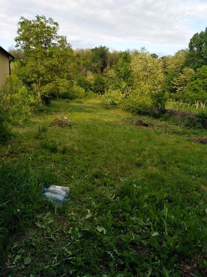 Teren de 2250 mp, în Smeura
