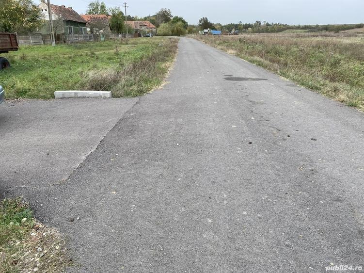Teren de 4990 mp, în Duboz
