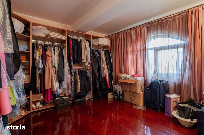 Casă cu 4 camere cu Teren 750 Mp în Central