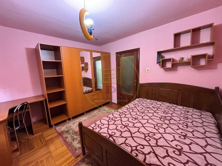 Apartament cu 3 camere decomandat, mobilat în George Enescu