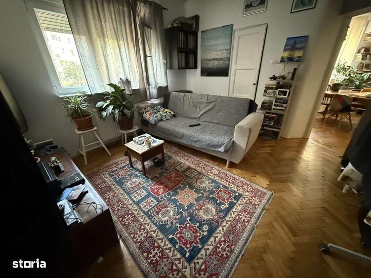 Apartament cu 4 camere în Gara de Nord