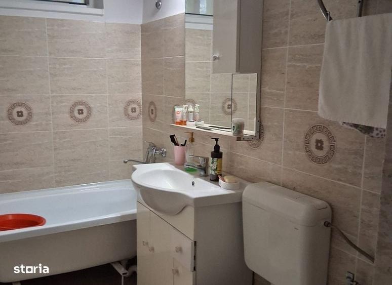 Apartament cu 3 camere nedecomandat în Tudor Vladimirescu