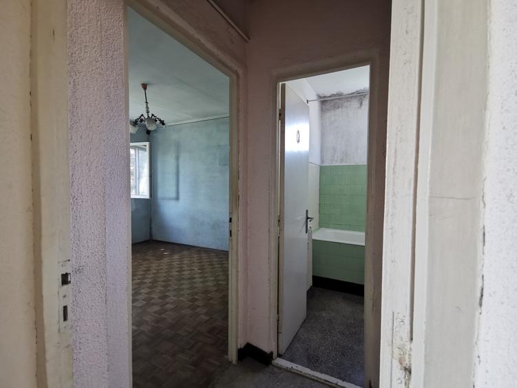 Apartament cu 2 camere semidecomandat în City Park Mall