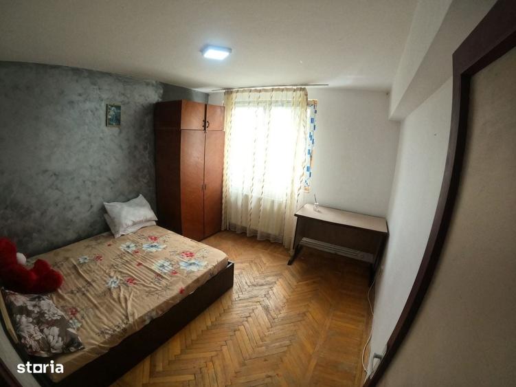 Apartament cu 2 camere semidecomandat în Uiești