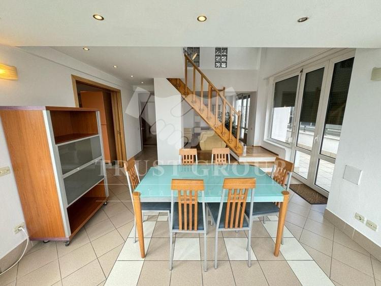 Penthouse cu 3 camere, mobilat în Clucerului