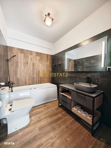 Apartament cu 3 camere decomandat în Titan — fotografia 1