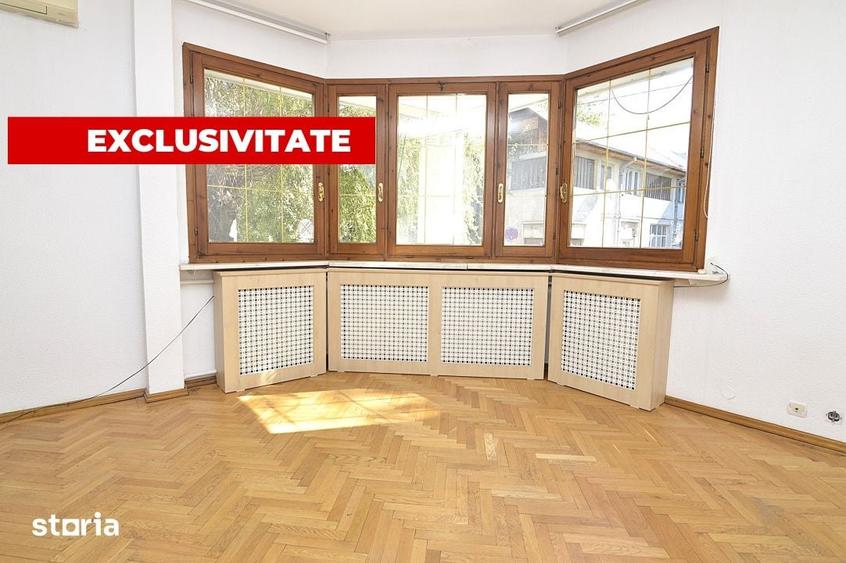 Casă cu 8 camere cu Teren 350 Mp în Gara de Nord