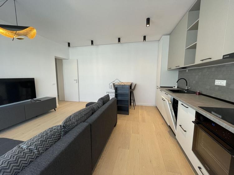 Apartament cu 2 camere semidecomandat, mobilat în Aviației