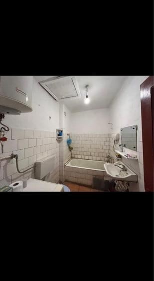 Casă cu 4 camere cu Teren 412 Mp în Comana