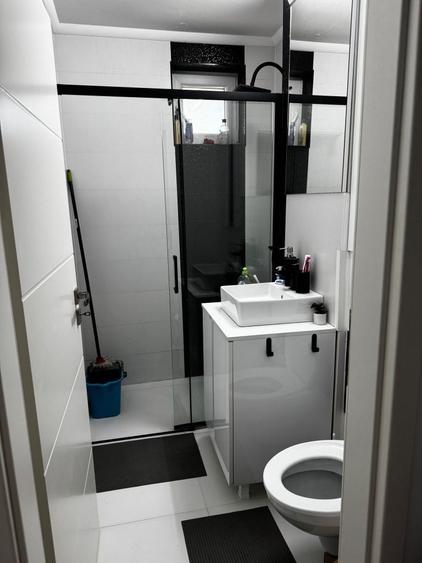 Apartament cu 3 camere decomandat în Cantemir