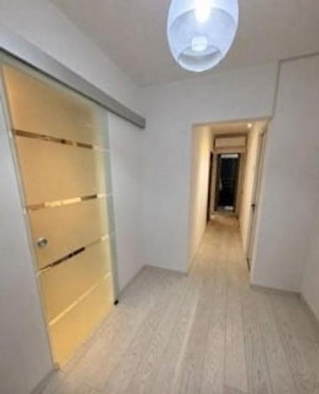 Apartament cu 3 camere decomandat în Chișinau