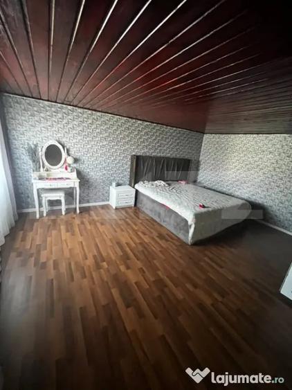 Casă cu 4 camere cu Teren 1150 Mp în Central