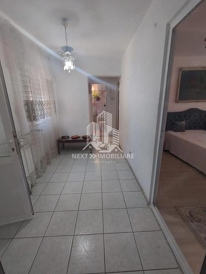 Apartament cu 3 camere decomandat în Nord