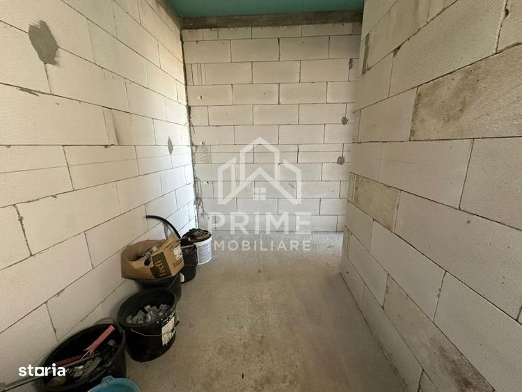 Casă cu 4 camere cu Teren 200 Mp în Teiu
