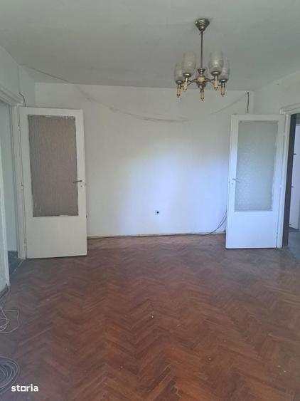 Apartament cu 2 camere semidecomandat în Solidarității