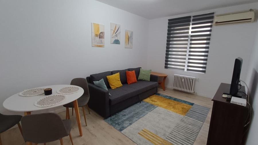 Apartament cu 2 camere decomandat în Floreasca