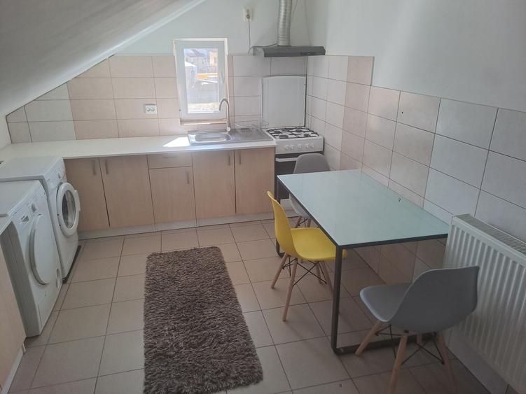 Inchiriez apartament 3 camere - 10