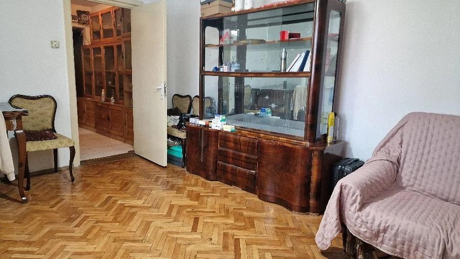 Apartament cu 2 camere semidecomandat în Olimpia-Stadion