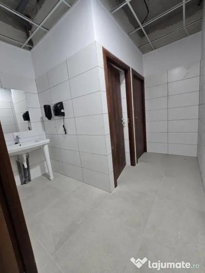 Spațiu comercial, de 173 mp, în Central