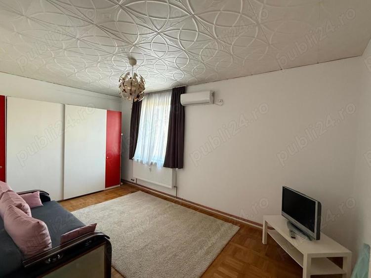Apartament cu 3 camere decomandat în Vatra Luminoasă
