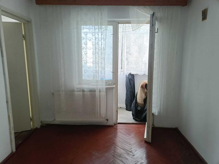 Apartament cu 2 camere semidecomandat în Fălticeni