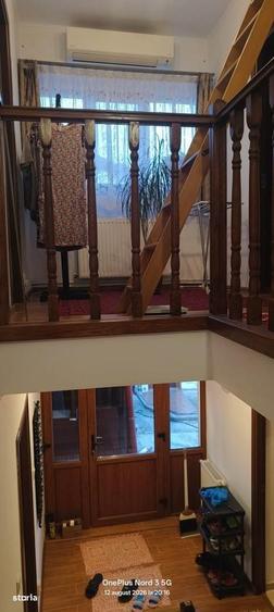 Casă cu 3 camere în Tei