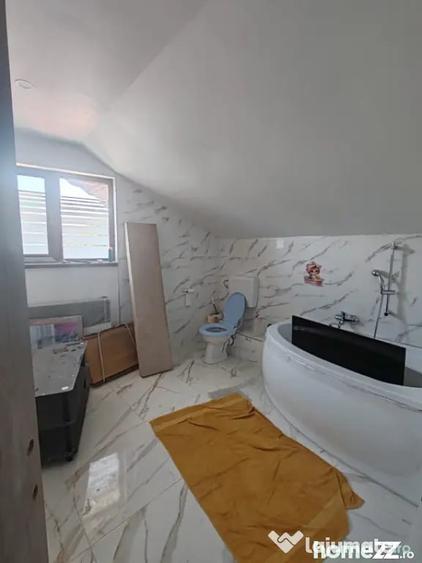 Casă cu 4 camere cu Teren 150 Mp în Central