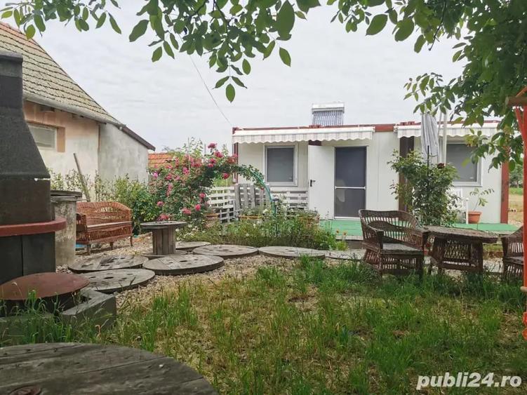 Casă cu 3 camere cu Teren 2000 Mp în Turnu
