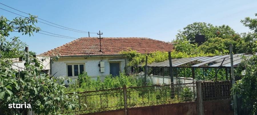 Casă cu 4 camere în Merei