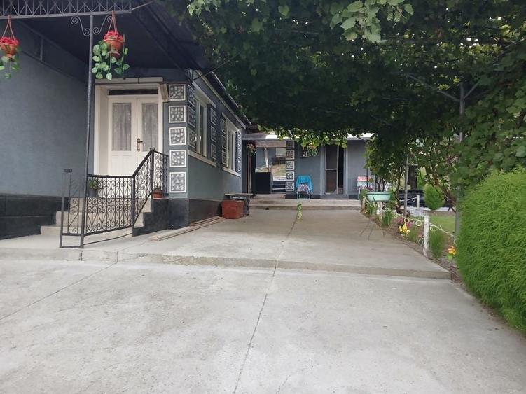 Casă cu 2 camere în Central