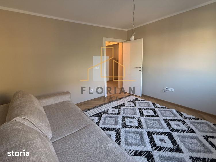Apartament cu 3 camere semidecomandat în Telegrafului