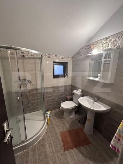 Apartament cu 2 camere semidecomandat, mobilat în Exterior Est