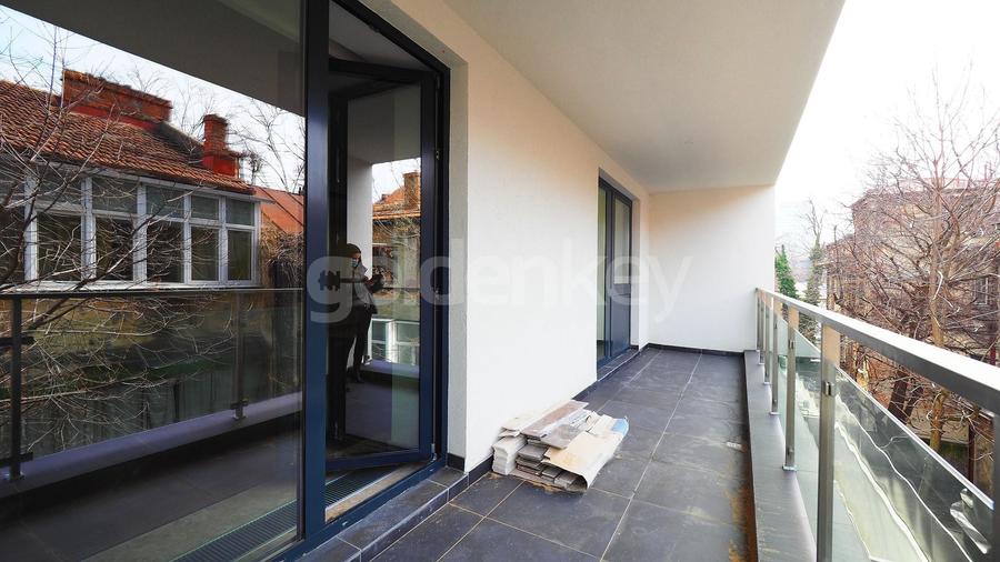 Apartament cu 3 camere decomandat, mobilat în Kiseleff