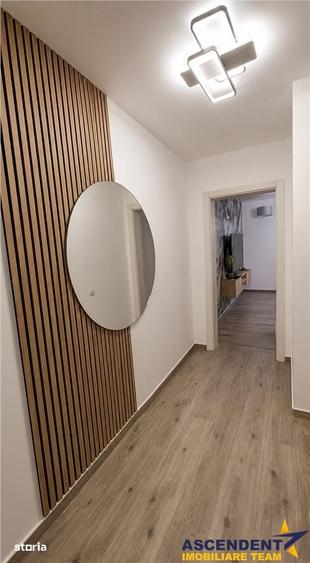 Apartament cu 2 camere decomandat în Tractorul