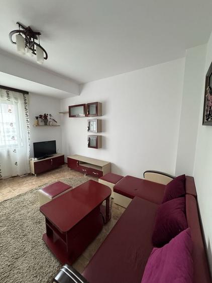 Apartament cu 3 camere decomandat în Năvodari Tabără