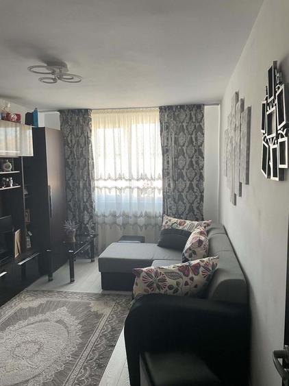 Apartament cu 2 camere decomandat în Săvinești