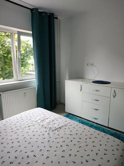 Apartament cu 2 camere decomandat în Rovine