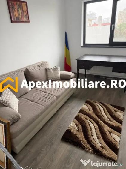 Apartament cu 4 camere decomandat în Titan