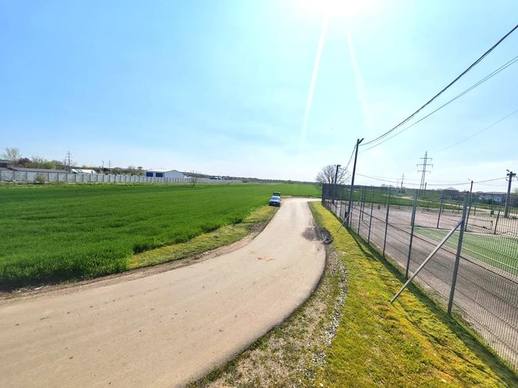 Teren Construcții intravilan de 13602 mp, în Zurbaua